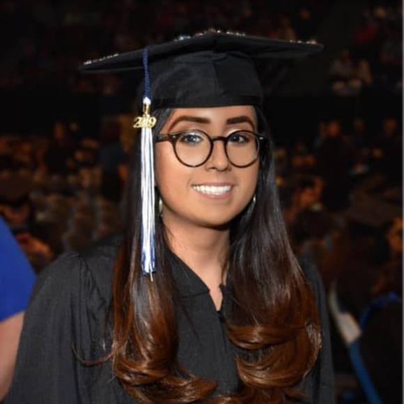 Meet your Posher, Francesca - Picture 1 of 1